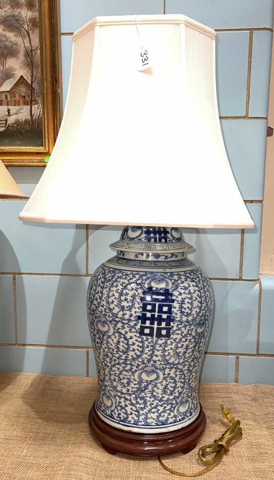 LARGE BLUE & WHITE GINGER JAR LAMP (1 of 3)