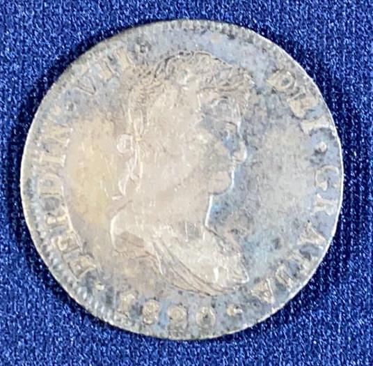 1820 J.J FERDINAND VII MEXICO SILVER COIN (1 of 3)