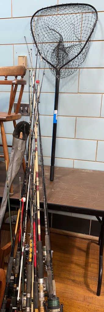 LARGE LOT OF VARIOUS FISHING RODS, REELS & NET: ~