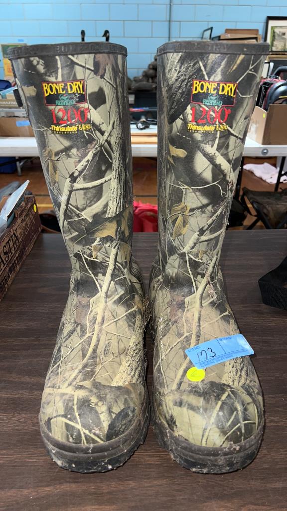BONE DRY 1200g BOOTS MEN'S SIZE 9: ~