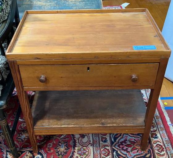 ANTIQUE PINE 1 DRAWER TABLE / STAND (1 of 3)