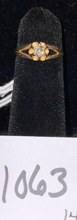 SMALL ANTIQUE 14KT GOLD RING (1 of 3)