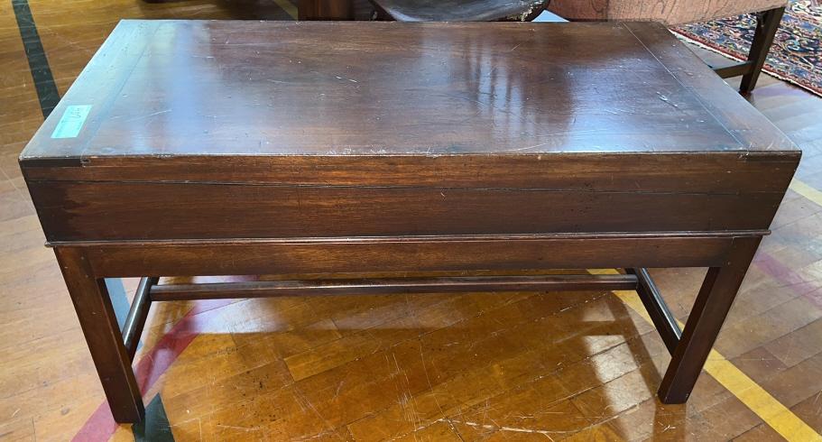 ANTIQUE MAHOGANY STRETCHER BASE COFFEE TABLE (1 of 4)