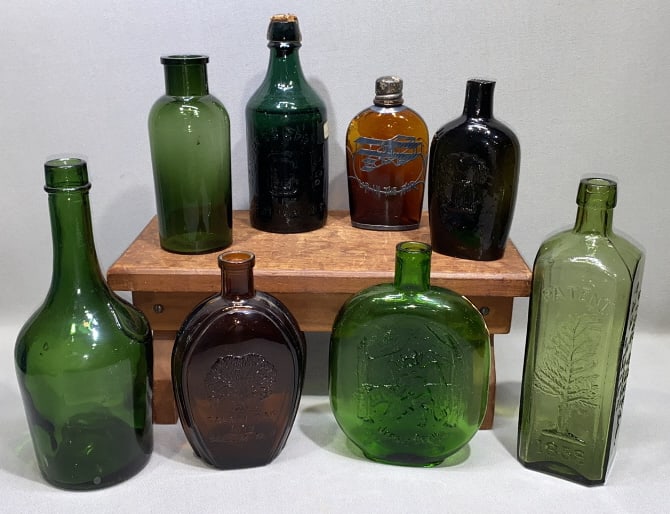 VARIOUS COLORED BOTTLES & FLASKS: THE SILVER OVERLAY FLASK IS BROKEN - PLEASE SEE PHOTOS FOR CONDITION