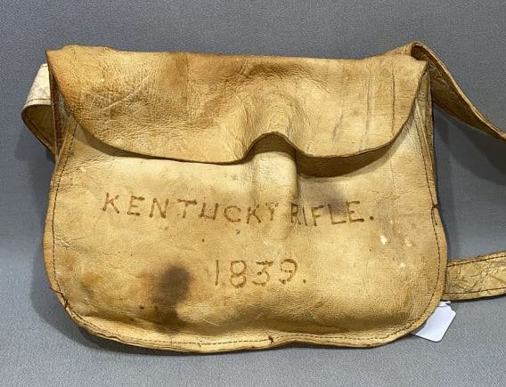 LEATHER BLACK POWDER BAG & ACCESSORIES (1 of 3)