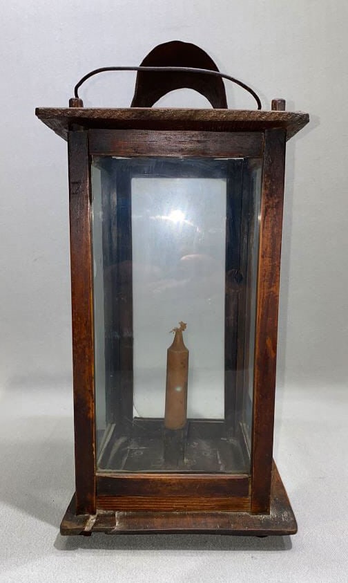 ANTIQUE WOOD & GLASS LANTERN: TOTAL 14" HIGH