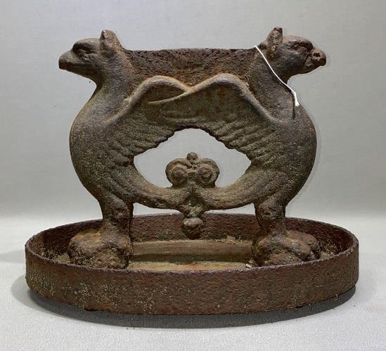 ANTIQUE CAST IRON BOOT SCRAPE (1 of 3)