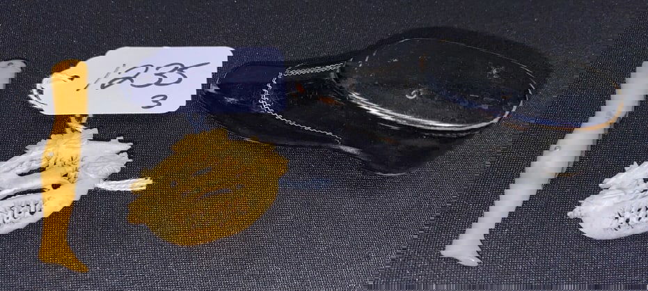 CARVED SHOE BOX, LEG PEN KNIFE, & CARVING LOT (1 of 7)