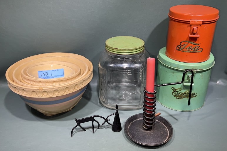 ANTIQUE COUNTRY KITCHEN MIXING BOWLS ETC. (1 of 4)