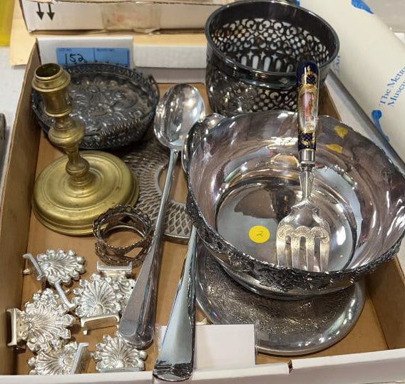 VA METALCRAFTERS CANDLESTICK & SILVER PLATE LOT (1 of 5)