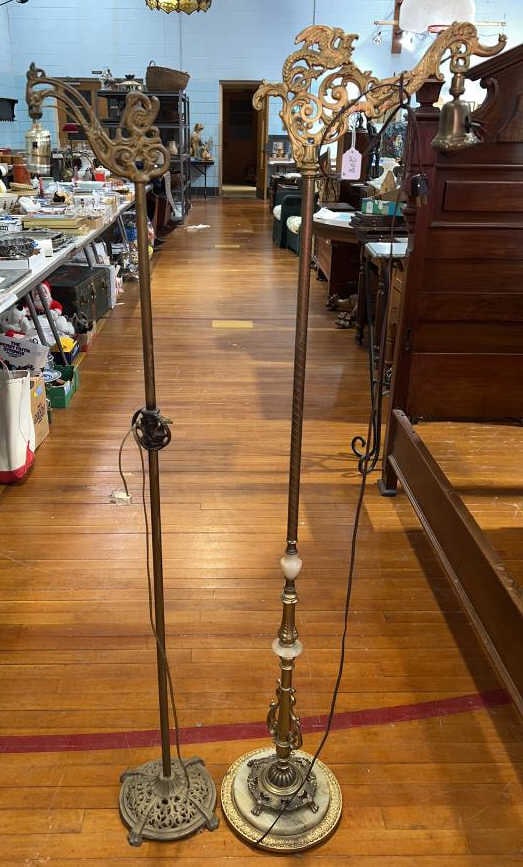 2 ANTIQUE BRASS FLOOR LAMPS (1 of 6)