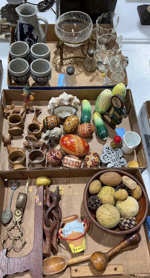 LARGE LOT OF VARIOUS SMALLS (1 of 11)