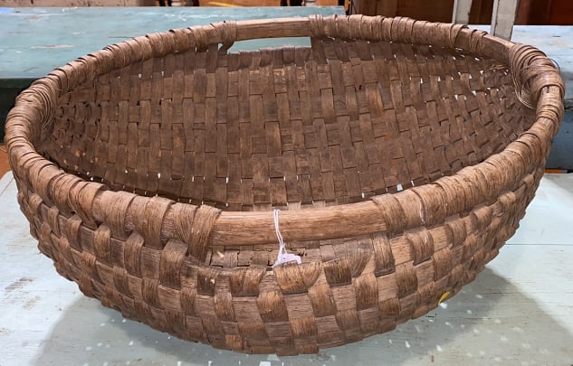 LARGE GATHERING BASKET (1 of 5)