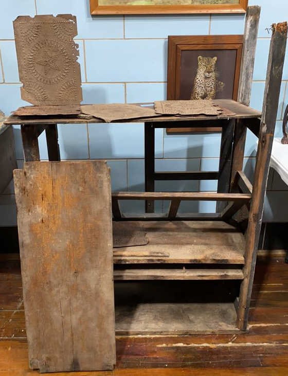 ANTIQUE PIE SAFE (1 of 5)