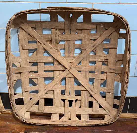 LARGE ANTIQUE TOBACCO BASKET MARKED HENDERSON (1 of 3)