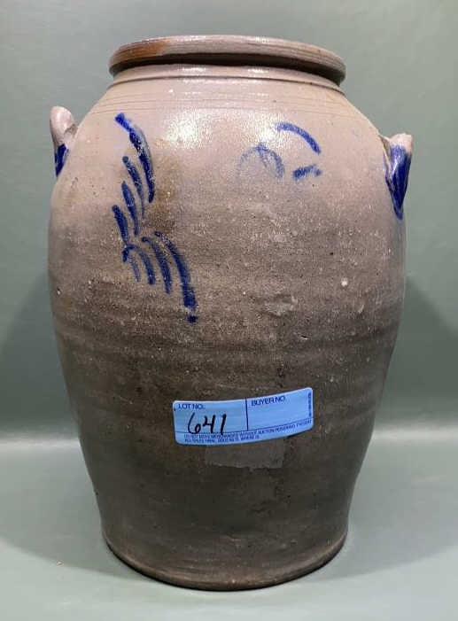 LARGE BLUE DECORATED STONEWARE CROCK (1 of 4)