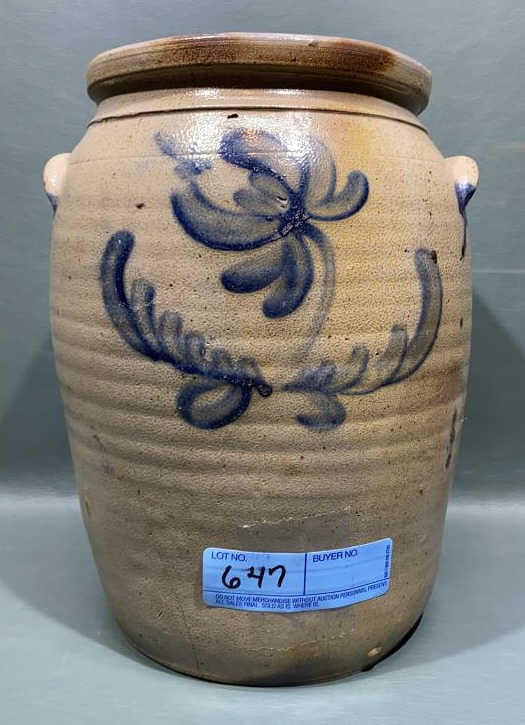 1 1/2 GALLON BLUE DECORATED STONEWARE CROCK (1 of 5)