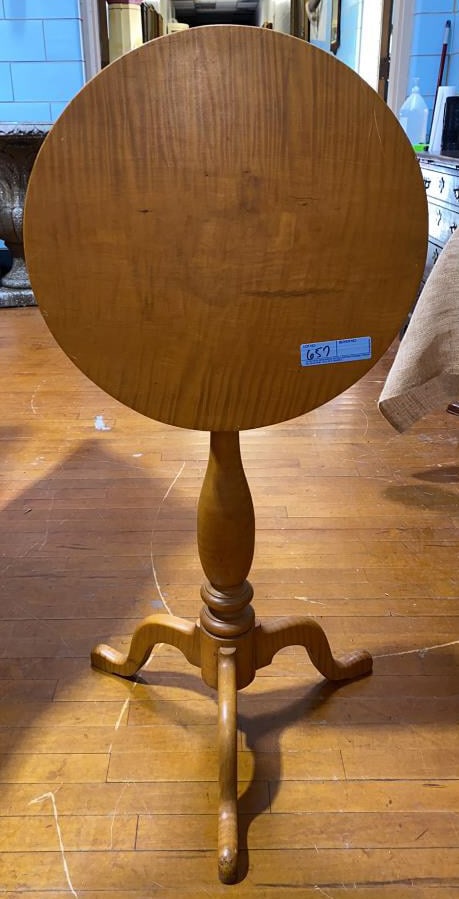 ANTIQUE TIGER MAPLE BIRDCAGE TILT TOP TABLE (1 of 4)