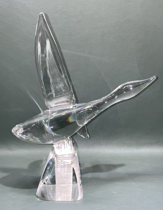 LARGE STEUBEN CRYSTAL FLYING DUCK FIGURE (1 of 6)