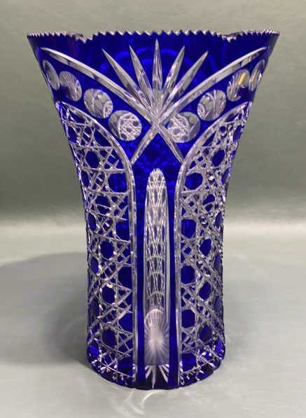 BLUE CUT TO CLEAR CRYSTAL VASE (1 of 6)