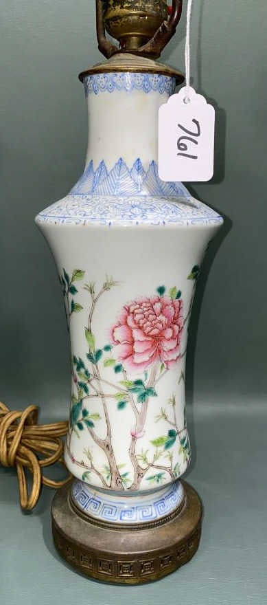 PORCELAIN ORIENTAL LAMP (1 of 3)