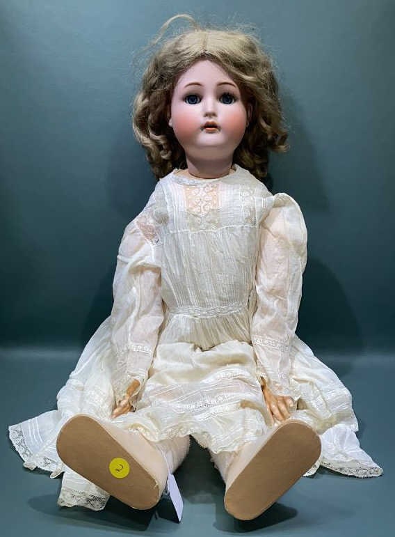 LARGE SIMON & HALBIG DOLL (1 of 6)