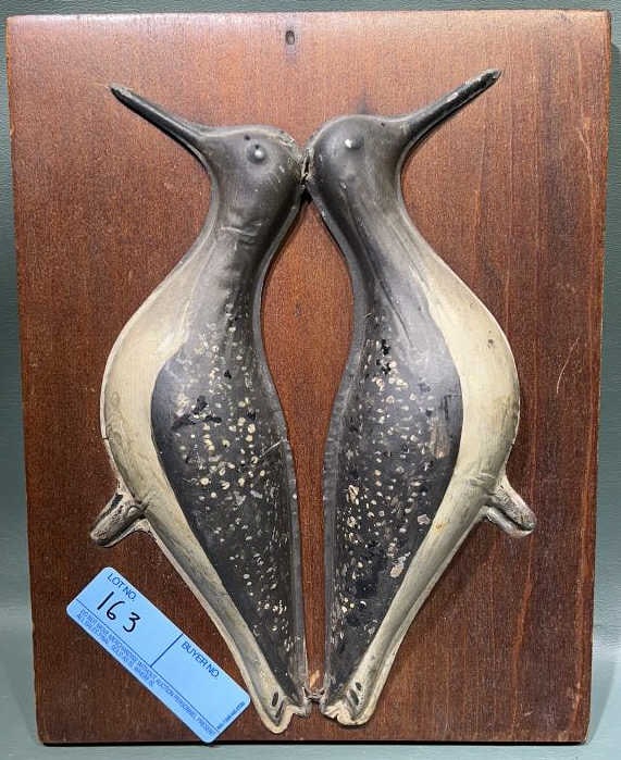 TINNIE SHOREBIRD ON PLAQUE: ~