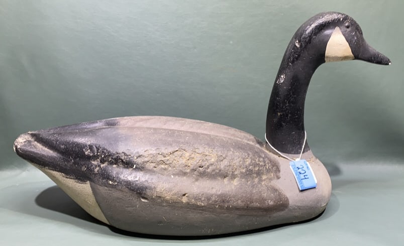 DECOYS UNLIMITED STYROFOAM CANADA GOOSE: ~