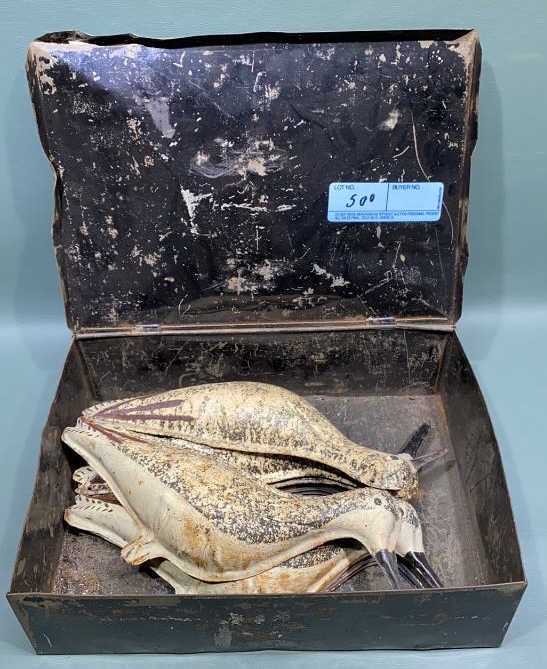 5 "TINNIES" SHOREBIRDS IN METAL BOX: ~