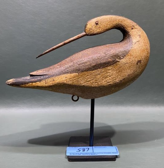 SHOREBIRD ON METAL BASE: ~