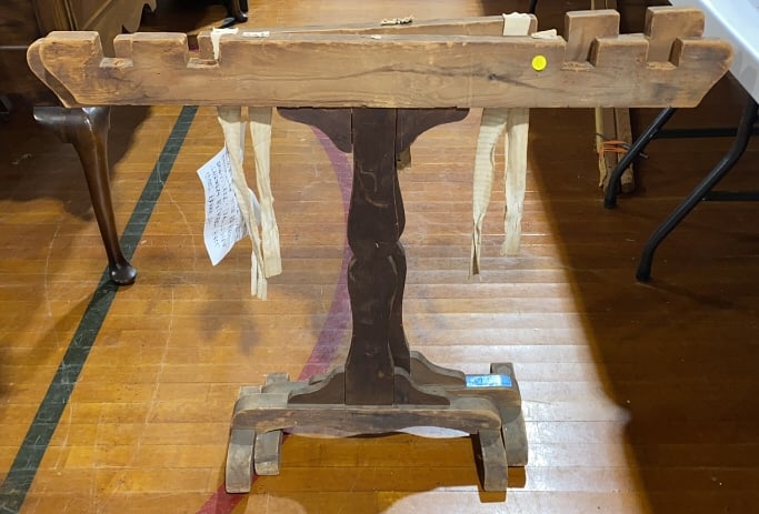 ANTIQUE QUILT FRAME (1 of 5)