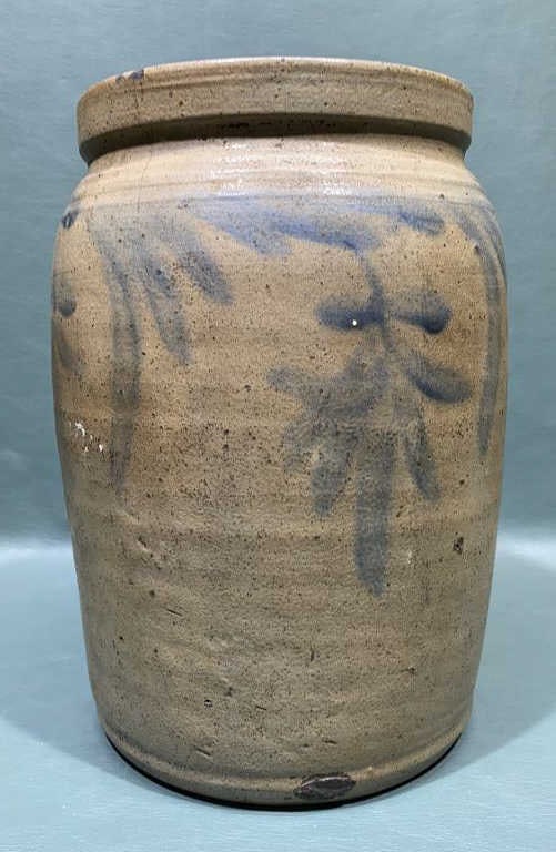 BLUE DECORATED STONEWARE CROCK: 8 3/4" TALL