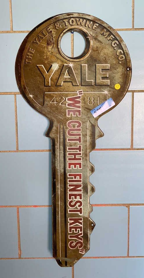 YALE 2 SIDED ADVERTISING SIGN (1 of 3)