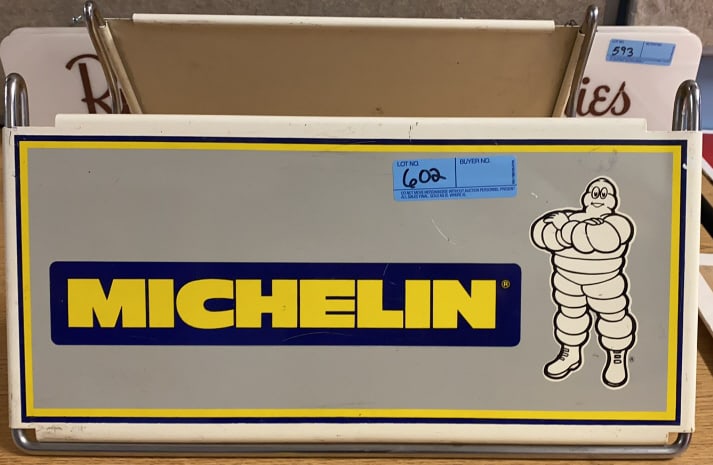 MICHELIN TIRE ADVERTISING TIRE HOLDER (1 of 3)