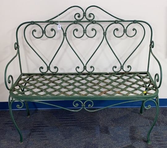 ANTIQUE IRON PATIO / GARDEN BENCH (1 of 3)