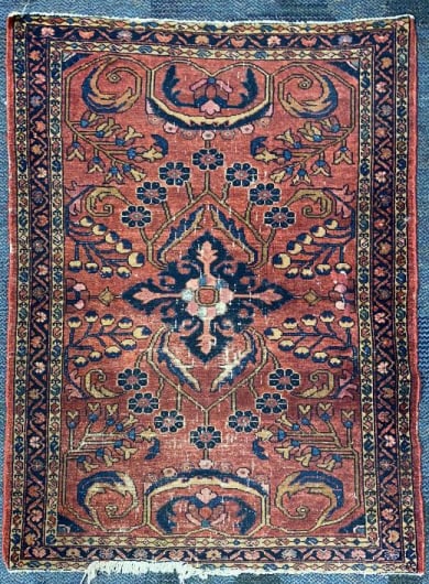 ANTIQUE ORIENTAL HANDMADE AREA RUG (1 of 4)
