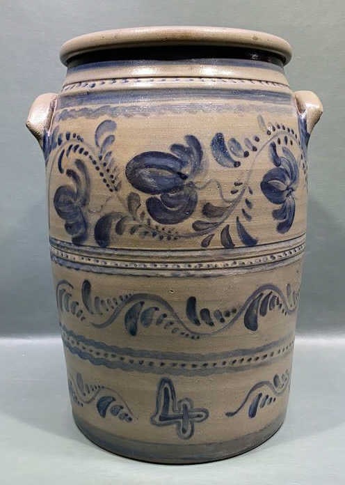 4 GALLON BLUE DECORATED STONEWARE CROCK (1 of 7)