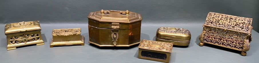 COLLECTION VARIOUS BRASS BOXES, ETC (1 of 7)