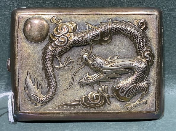 SIGNED SILVER ORIENTAL CIGARETTE BOX W/DRAGON (1 of 6)