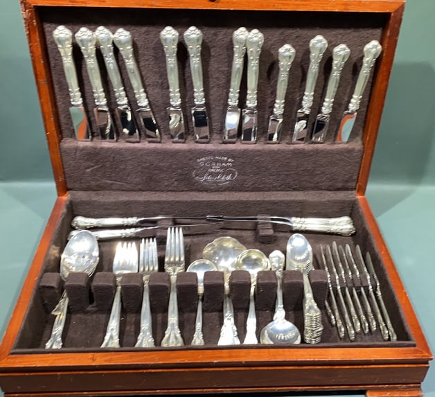 GORHAM "CHANTILLY" STERLING SERVICE FOR 8 (1 of 6)