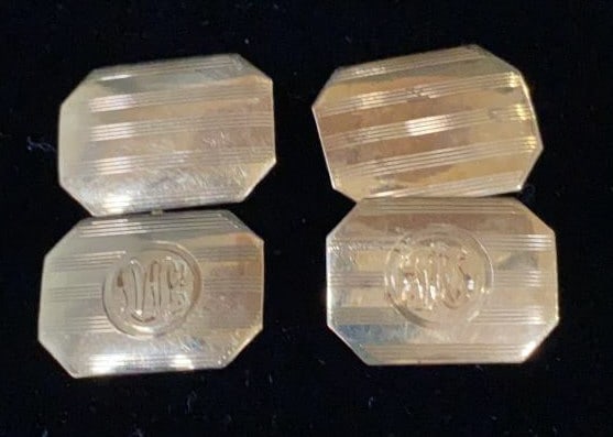 PAIR OF 14KT GOLD CUFFLINKS (1 of 4)