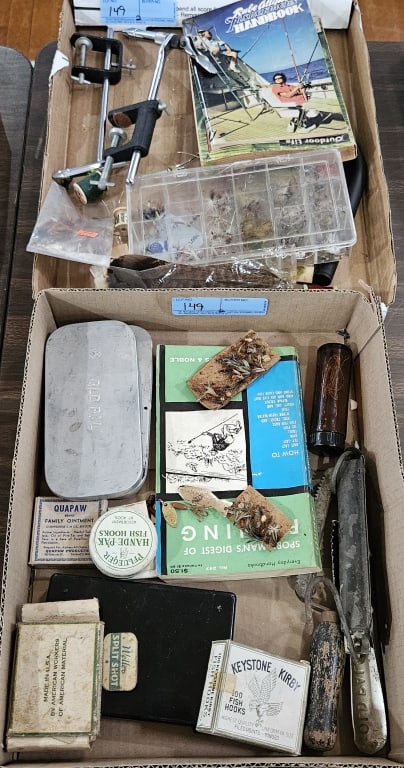 LARGE LOT OF FLY FISHING & TYING SUPPLIES (1 of 6)