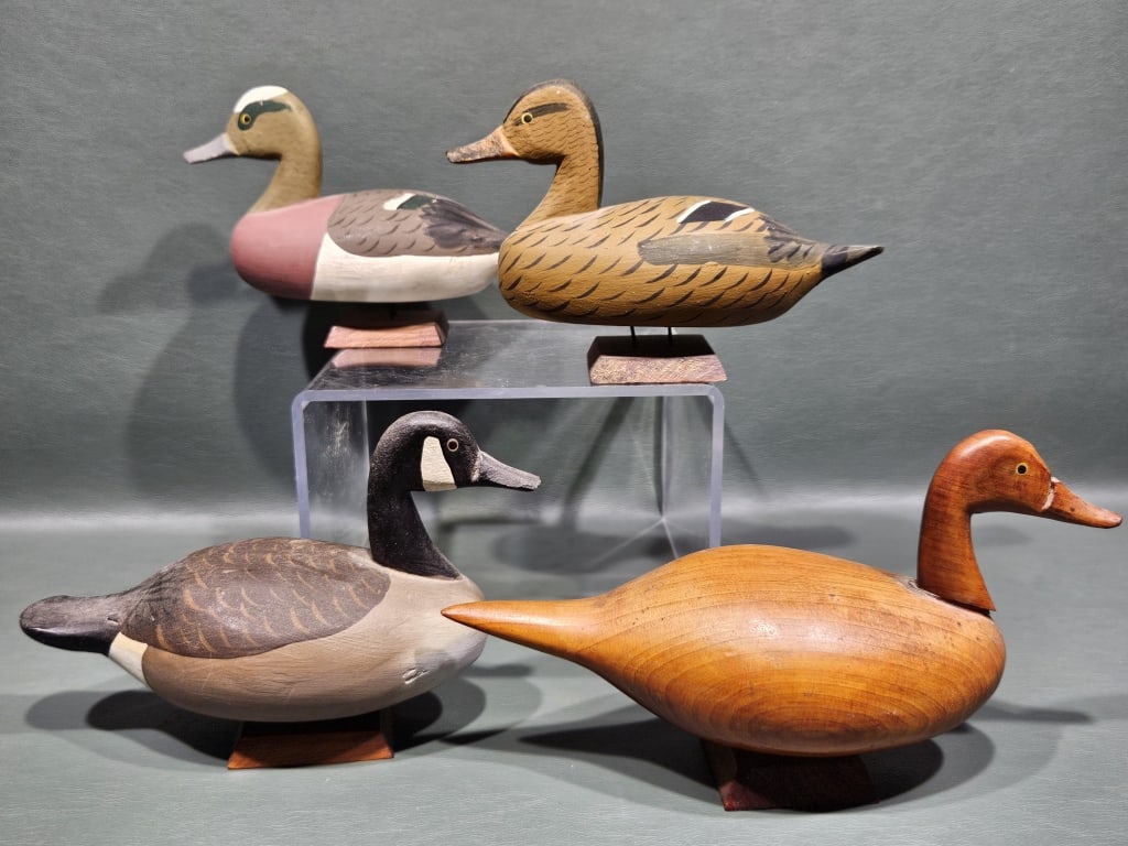 4 CAPT. JESS URIE MINIATURES ON STANDS (1 of 5)