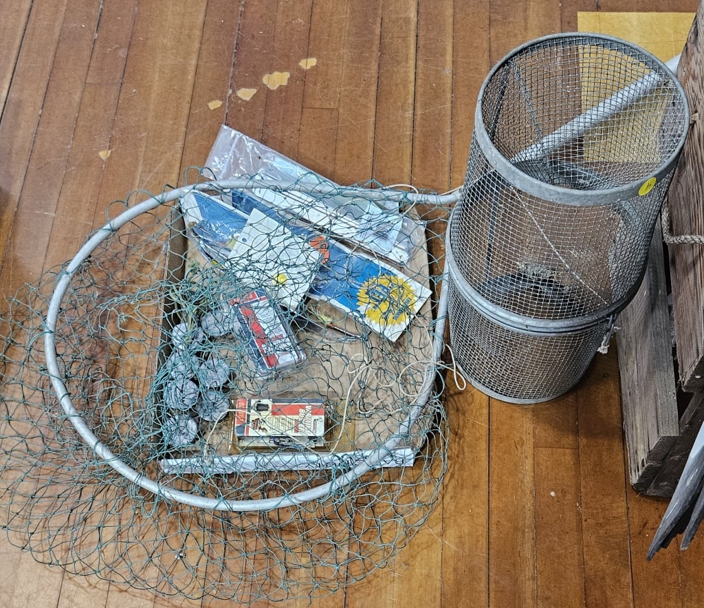 LOT OF VARIOUS FISHING SUPPLIES: ~