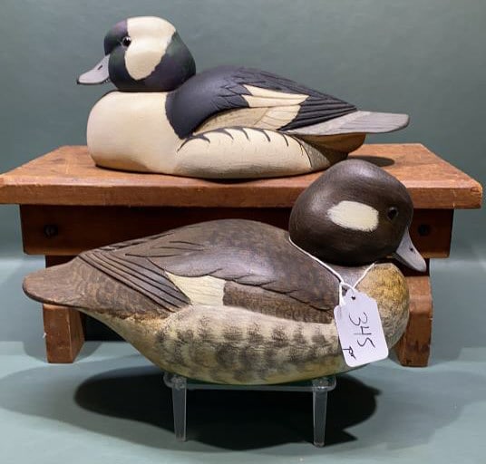 PAIR OF DECORATIVE CARVED BUFFLEHEAD DECOYS (1 of 4)