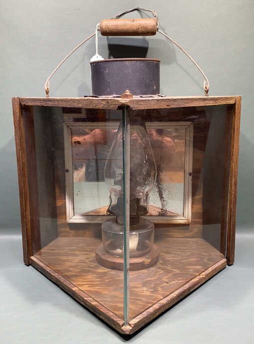 HANDMADE GUNNING BOAT LIGHT: 15 1/2" x 15" x 17"