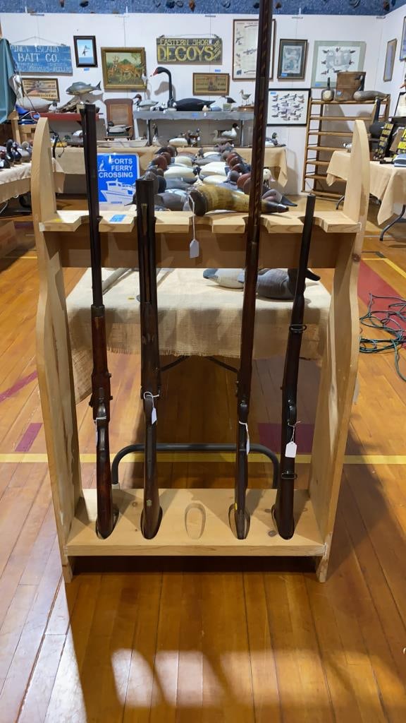 HANDMADE (5 GUN) GUN RACK: ~