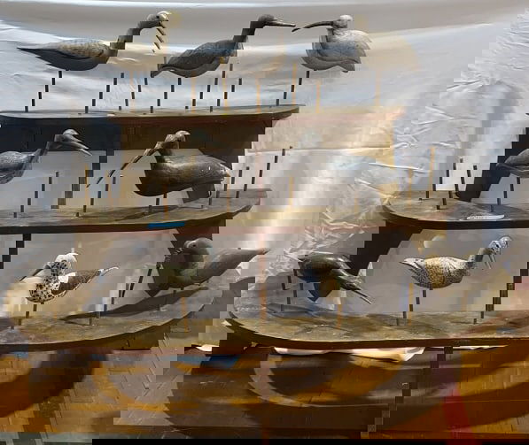 9 FOLK ART SHOREBIRDS & DISPLAY STAND (1 of 7)