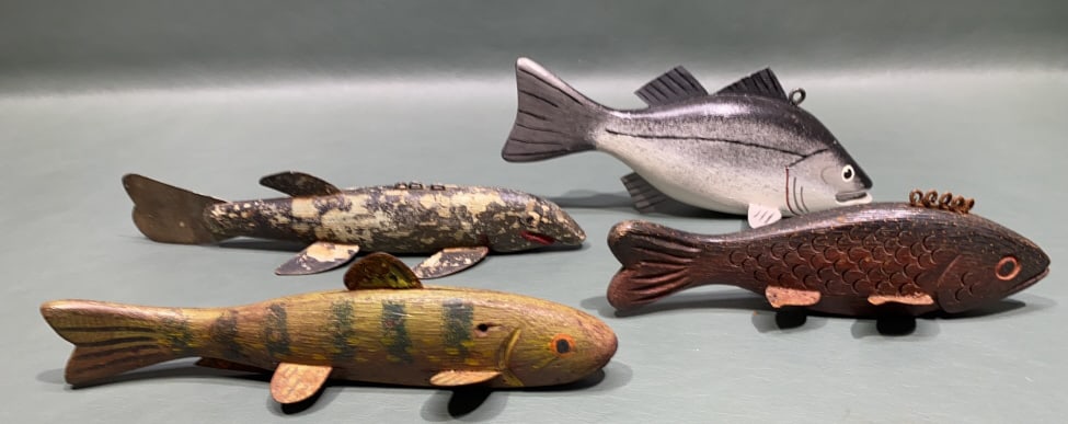 4 VARIOUS VINTAGE WOODEN FISH DECOYS (1 of 9)