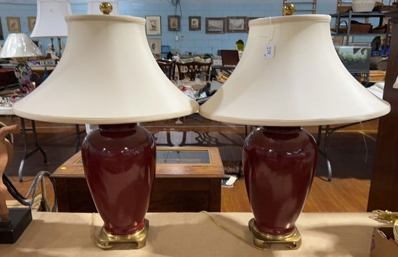 PAIR RED PORCELAIN TABLE LAMPS (1 of 3)